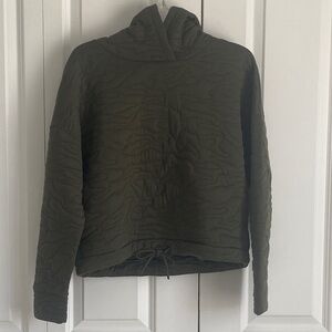 GAP FIT Quilted Hooded Pullover